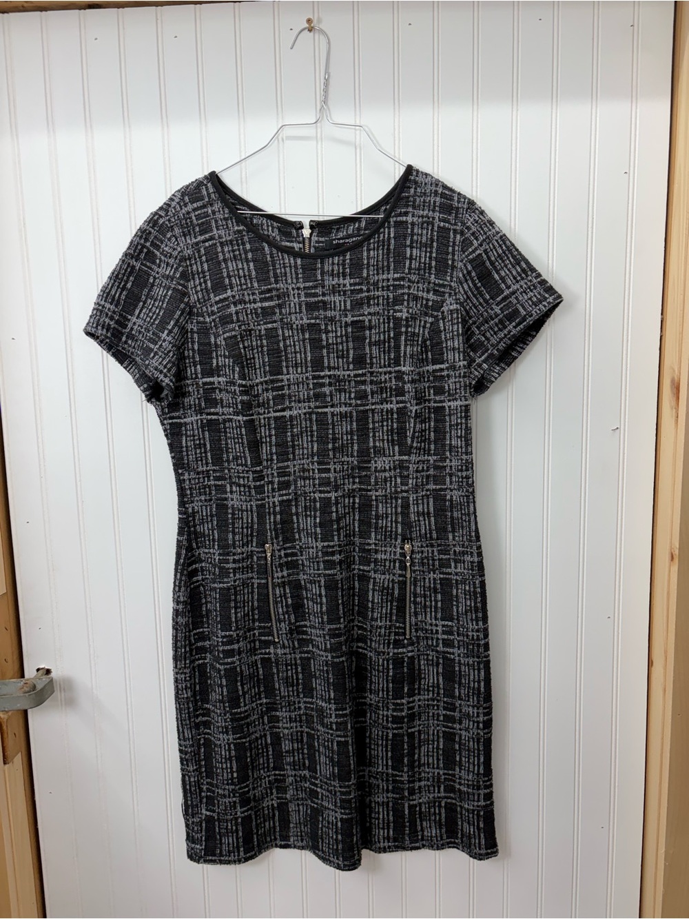 Sharagano Black & Gray Plaid Short Sleeve Sheath Dress with Zipper Details
